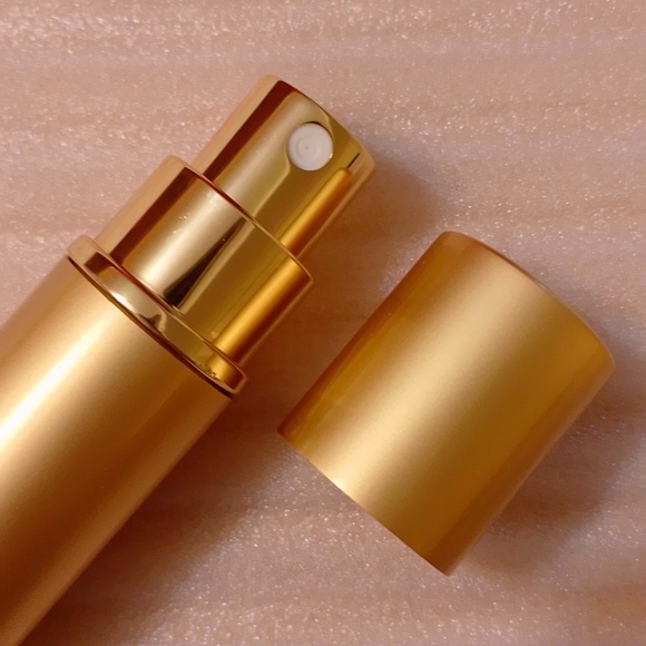 🆕 Taylor Swift Wonderstruck Gift Set Charm Bracelet Lotion Bath Gel - Picture 9 of 16